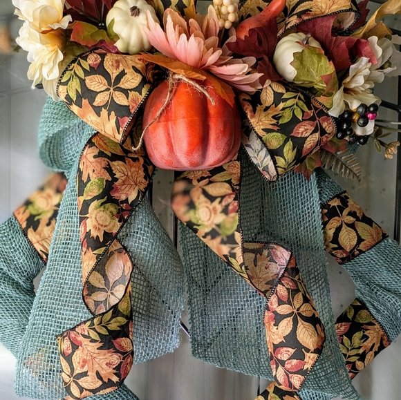 Beautiful Burlap Square Autumn Wreath - Picture 8 of 14